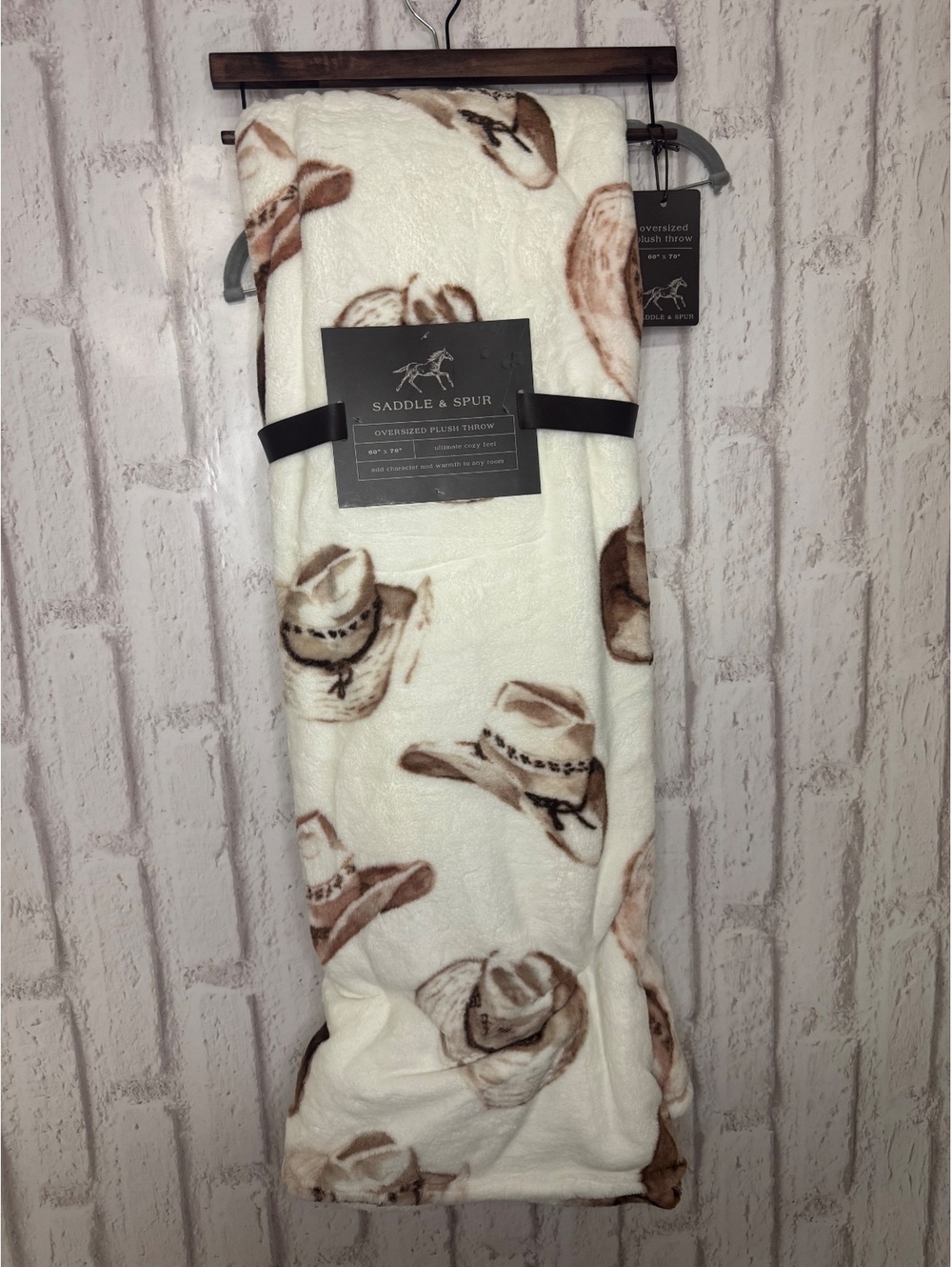 Saddle & Spur Cowboy Hat Western Plush Throw Blanket 60x70 Cream Brown NWT